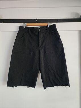 Wit & Wisdom 'Ab' Solution Black Frayed-Hem Bermuda Shorts Patch Pocket